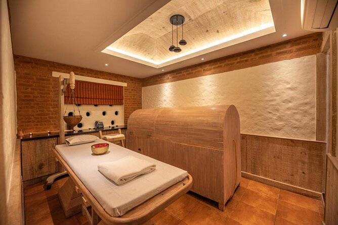 21 Day Ayurveda & Yoga Retreat in the Himalayan country, Nepal - Doctor consults and therapists: where the retreat earns trust