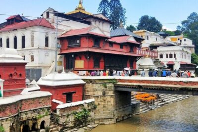 8 Days Tour in Nepal (3 Star Accommodation) - The long ride to Chitwan: swapping city noise for Prithvi Highway views