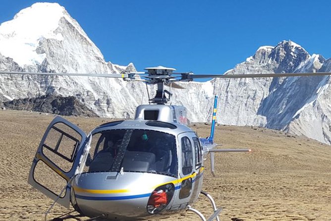Everest Base Camp Helicopter Tour landing at Hotel Everest View - The main event: Everest Base Camp flyover and Kala Patthar angles