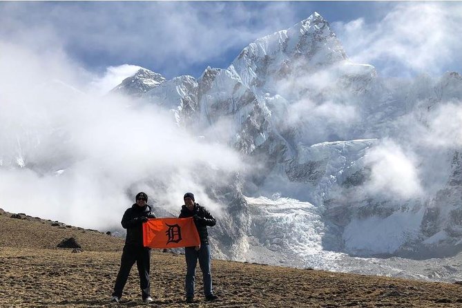 Everest Helicopter Tour from Kathmandu with Landing for Breakfast - Everest Base Camp Flyover and the Kalapattar Landing at 5,545m