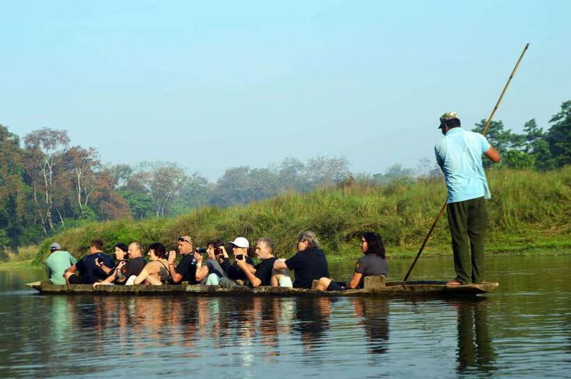 From Kathmandu/Pokhara: 2, 3, or 4-Day Chitwan Jungle Safari - Rapti River canoe ride and jungle walk: a slower kind of spotting