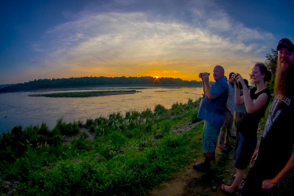 From Kathmandu/Pokhara: 3-Day All-Inclusive Chitwan Safari - Day 2: canoeing the Rapti, an elephant center visit, then a 4-hour jeep safari