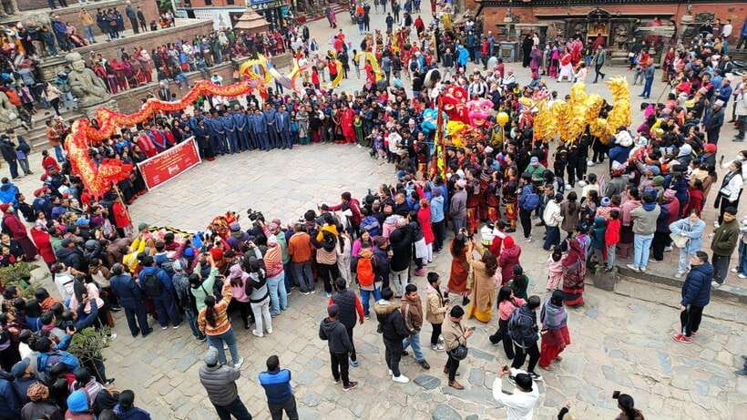 Kathmandu: 7 UNESCO Sites Tour in 1 Day (Private Tour) - Boudhanath Stupa: circumambulation, lunch time, and market browsing