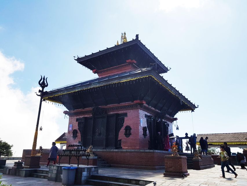 Kathmandu: Chandragiri Cable Car and Monkey Temple Tour - Chandragiri and Swayambhunath: a smart combo for your first Kathmandu day