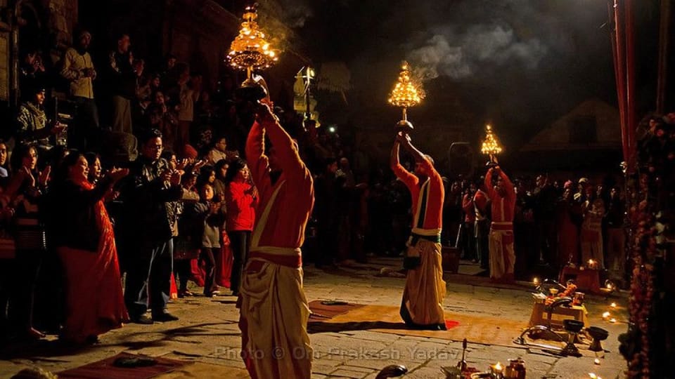 Kathmandu: Pashupatinath Temple Aarti Night Tour - The Temple Complex You’ll See: Pagoda Style, UNESCO Status, and River Views