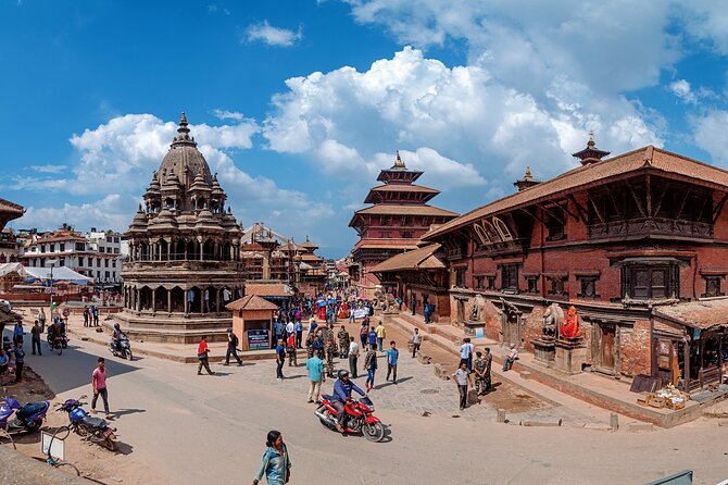 Kathmandu: Private/Group Tour to 7 UNESCO Sites with Lunch - Why Kathmandu Valley’s UNESCO sites feel different than a normal city tour