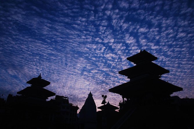 Kathmandu Sunset Tour by Rickshaw Including Durbar Square Visit - Kathmandu Durbar Square after sundown: UNESCO sights plus Gaddhi Baithak
