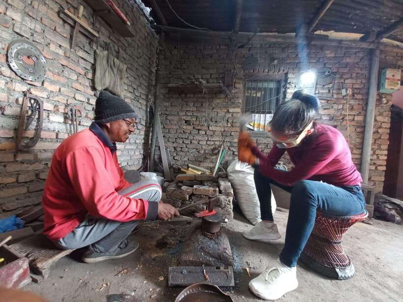 Knife Khukuri Making Workshop - What the blacksmith handles—and why you should be glad