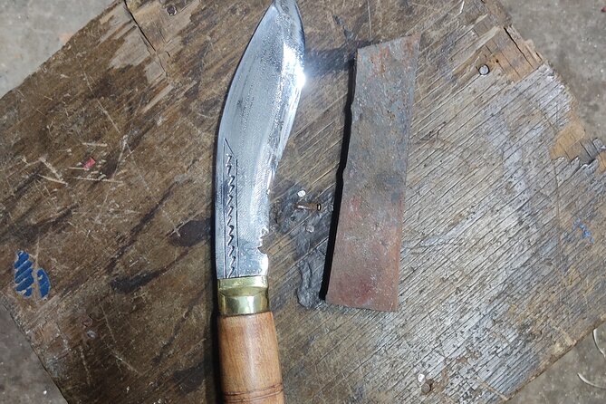 Knife (Khukuri) Making Workshop- Forge of the Gurkhas - Hammering and shaping: what you do yourself
