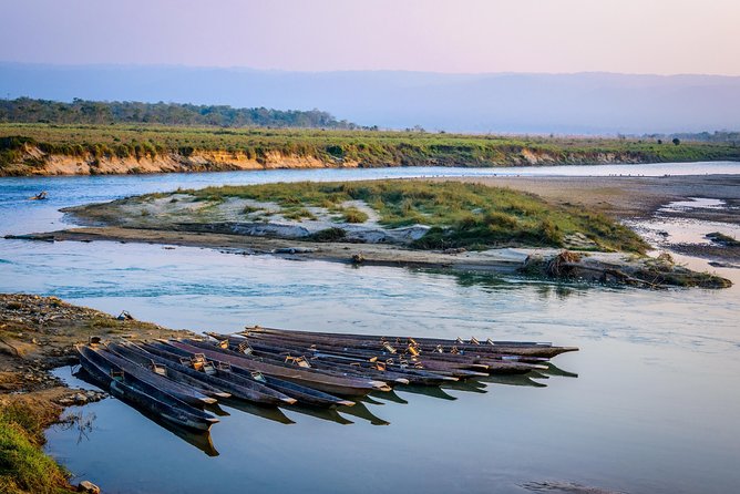 Nepal Cultural Highlights Tour in 10 Days - Chitwan National Park: canoe time on the Rapti River