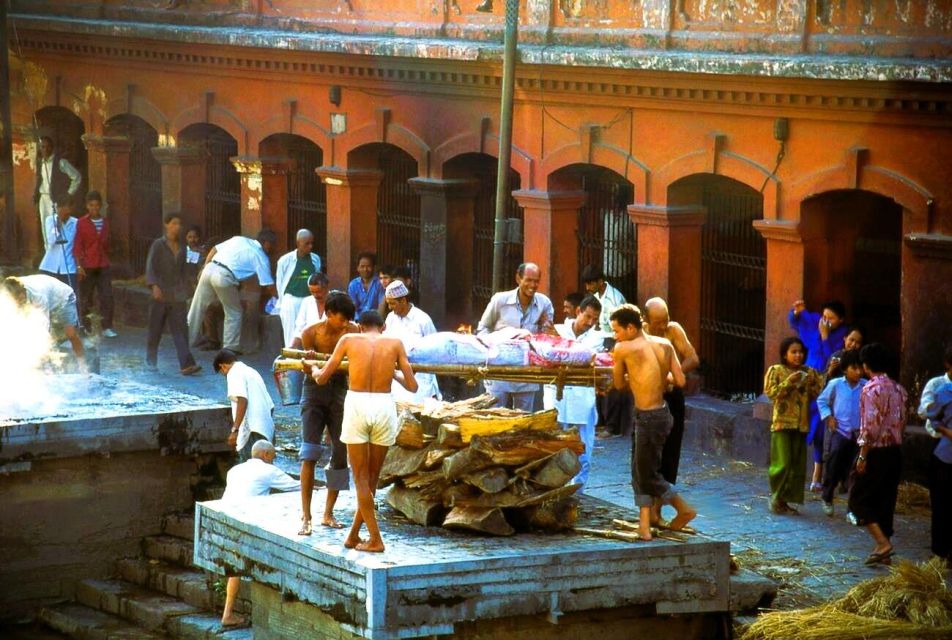 Sacred Pashupatinath: Aarati,Cremation Rites & Boudha Stupa - Why Boudhanath + Pashupatinath Works So Well Together