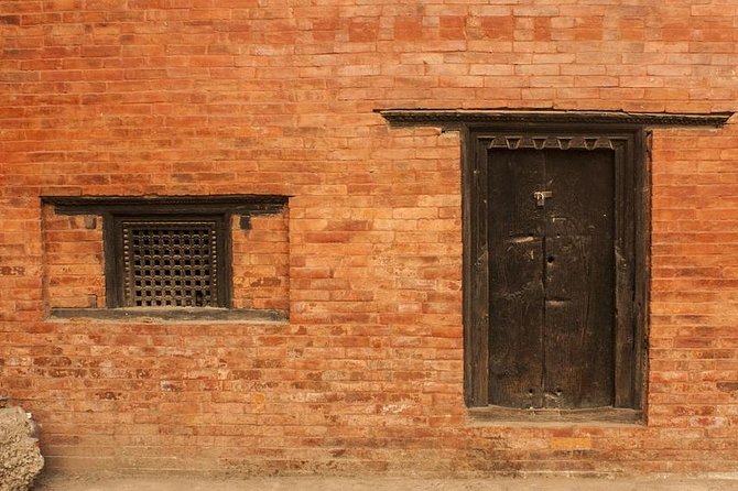 Smells of Kathmandu Walking Day Tour - Bead Bazaar and local craft lanes: shopping with context