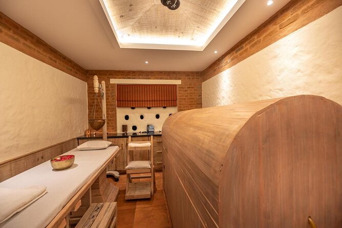 Whole Day Massage & Spa With Lunch - The treatments: massage, herbal steambath, and Shirodhara